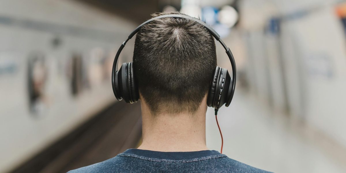 Enjoying high-quality audio content created with faceless AI tools.