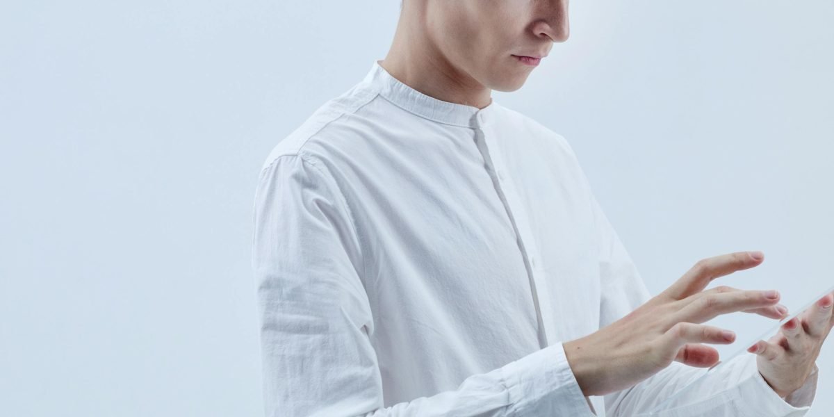 This guide walks through the top AI productivity tools reshaping work in 2026, from general-purpose writing assistants to specialized platforms for marketing, d...