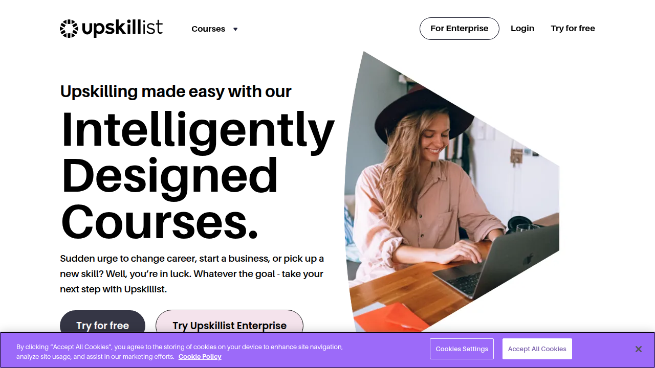 A screenshot of the Upskillist.com website, providing resources on building effective AI portfolios.