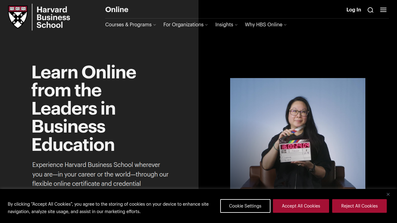 Homepage of Harvard Business School Online, showcasing various programs including those focused on AI for leaders.