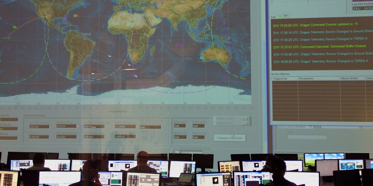 This article explains why advanced data engineering and data science programs are crucial in 2026 and how to pick the right one for career growth. It compares r...
