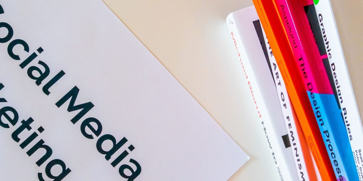 This article explains why direct mail is making a comeback in 2026 and how marketers can use AI to make it work harder. It covers the current state of the chann...